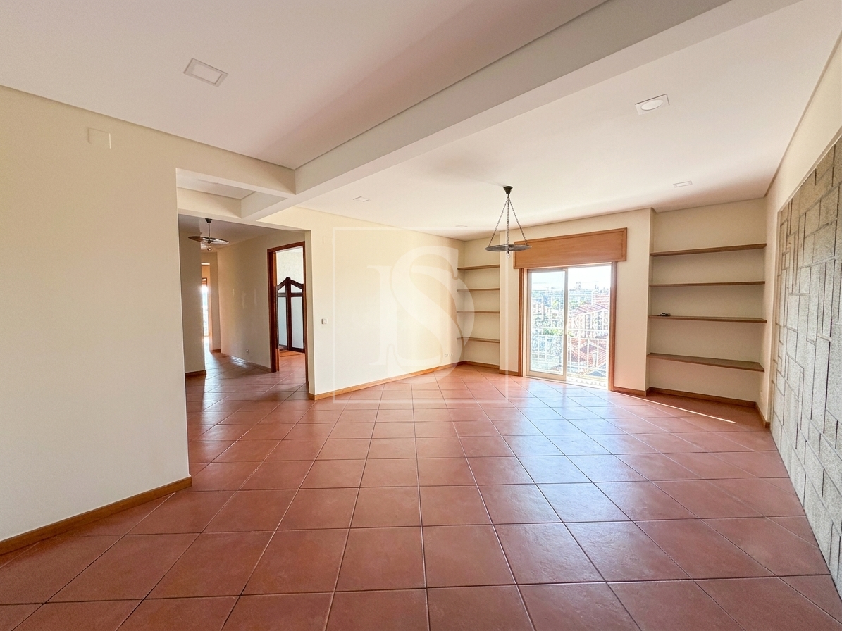Apartamento T2+1