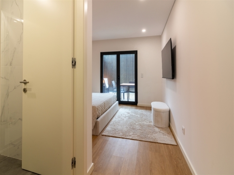 Apartamento T3 semi-novo na Costa, Guimarães